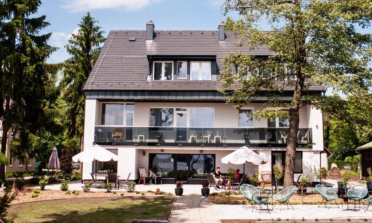 Bed and Breakfast Q-Panzio Tata Exteriér fotografie