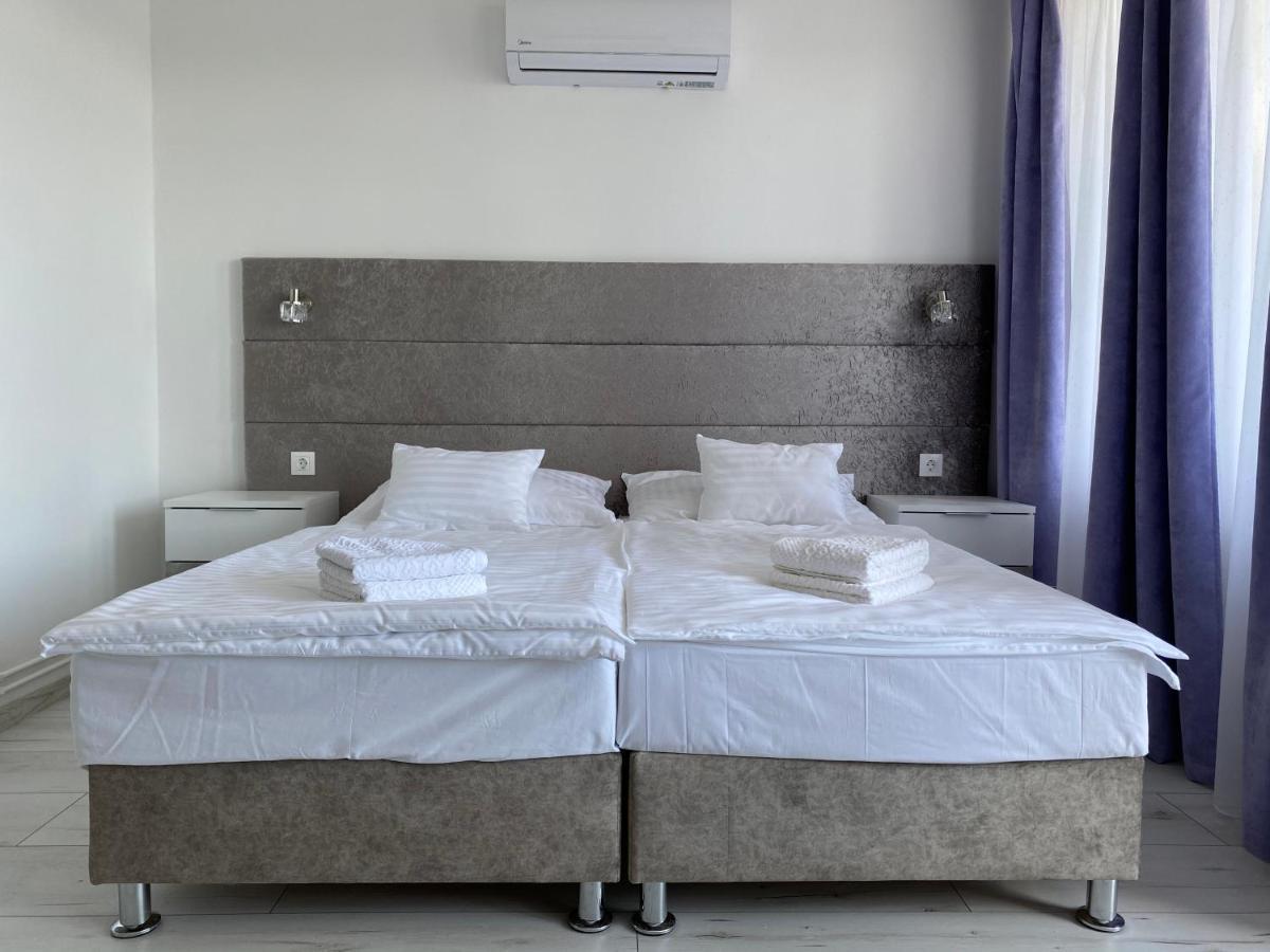 Bed and Breakfast Q-Panzio Tata Exteriér fotografie